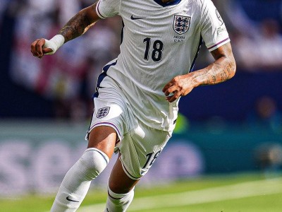 金年会体育-英超官方字体与球衣号码的统一规范说明