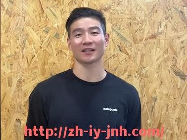 金年会体育-英超赛前球员列队出场仪式及摄影流程详解